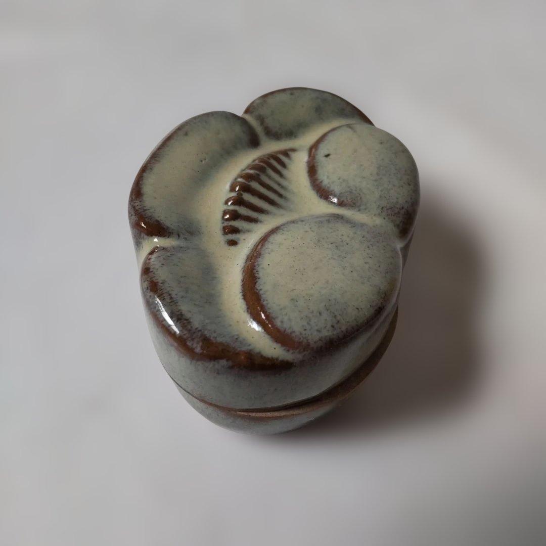 高取梅香合 高取焼 亀井味楽 作 共箱 香合 茶道具 茶器 新品 未使用 保管品