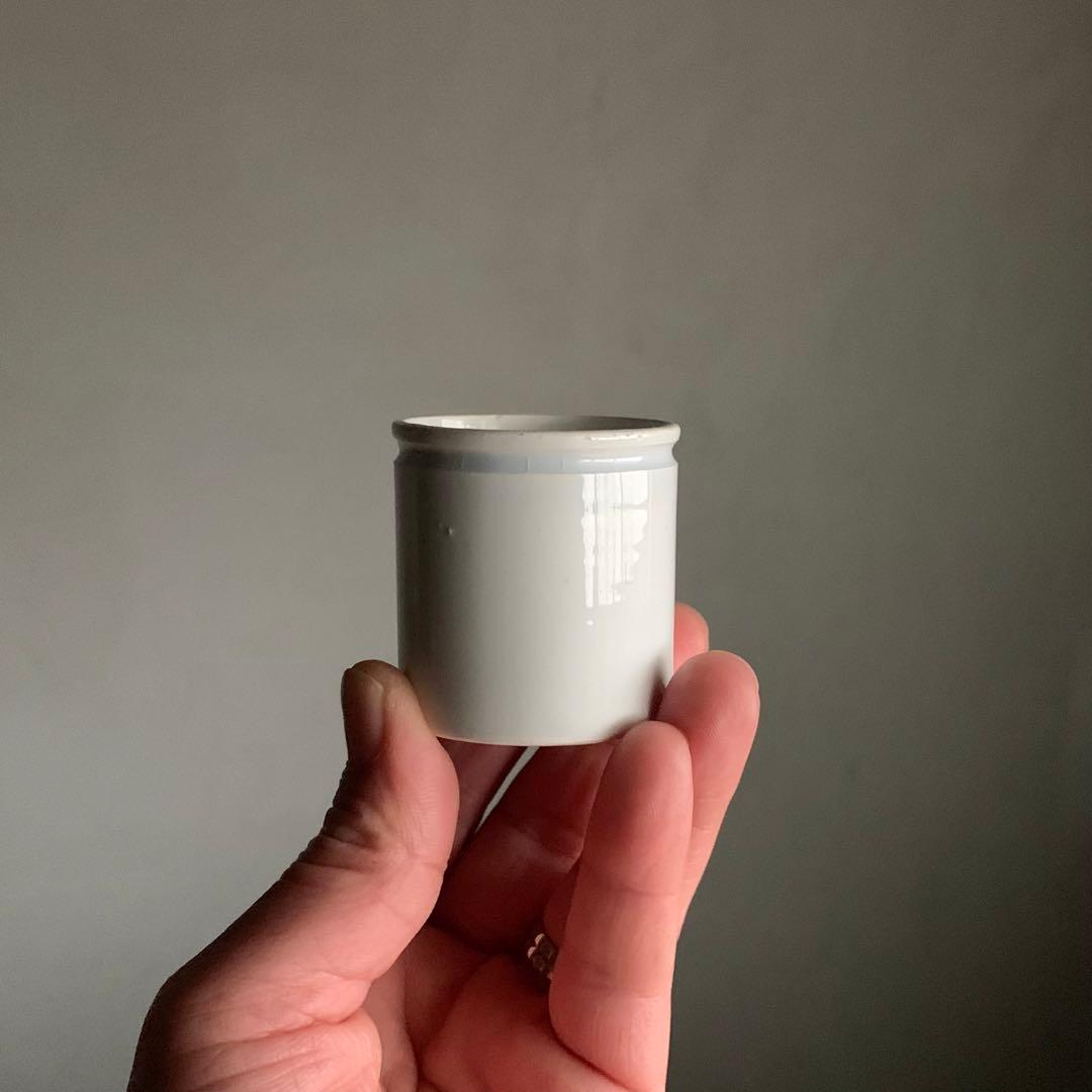 青みを帯びた 筒盃 酒器 盃ぐい呑み 古道具 アンティーク ブロカント