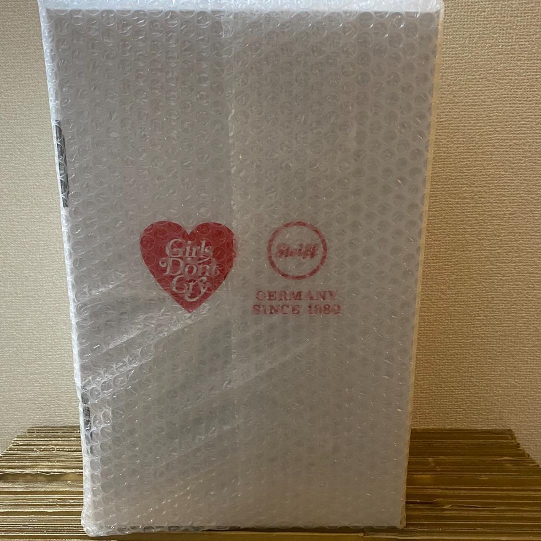 【新品/送料込み】Girls Don't Cry Steiff テディベア