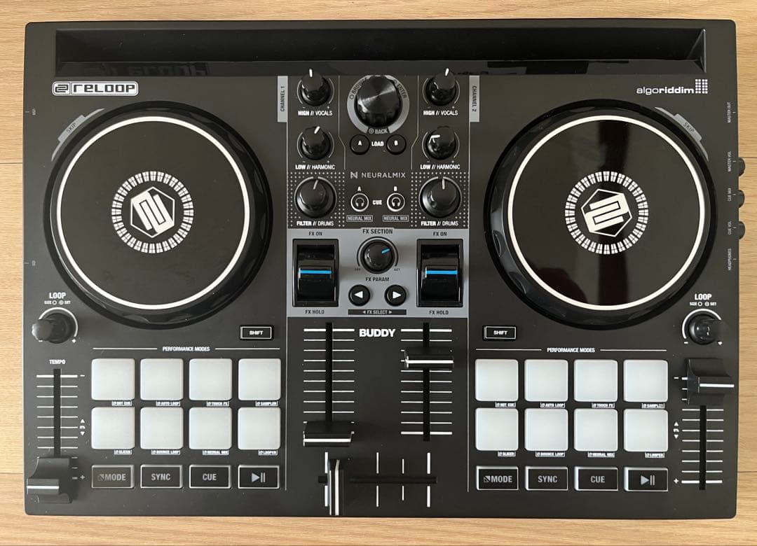④Reloop BUDDY DJコントローラー
