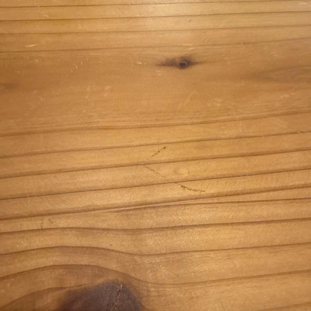 KANADEMONO テーブル