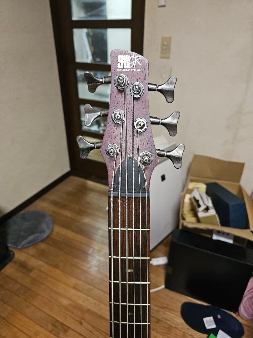 SR506 Ibanez 6弦ベース　最終値下げ！