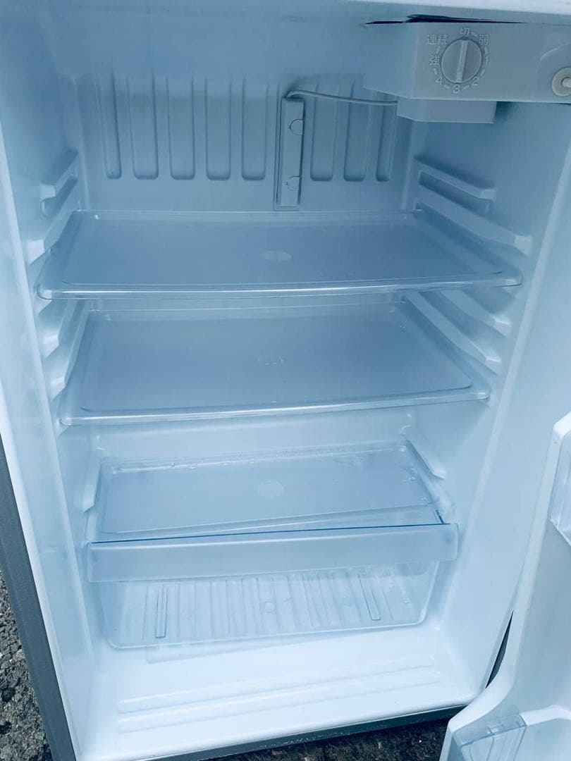 ♻️送料設置無料　AQUA ノンフロン直冷式冷凍冷蔵庫 AQR-111F