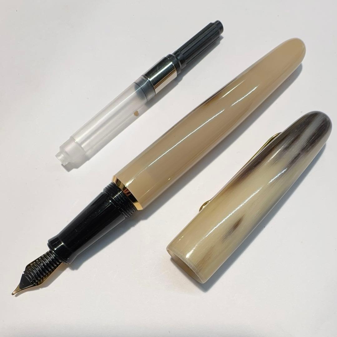 【稀少品】■天然素材 水牛角軸 万年筆 M 中字 Jowoペン先 新品■