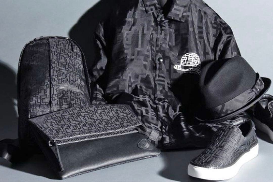 布袋寅泰 HOTEI×TAKEO KIKUCHI G柄クラッチバッグ