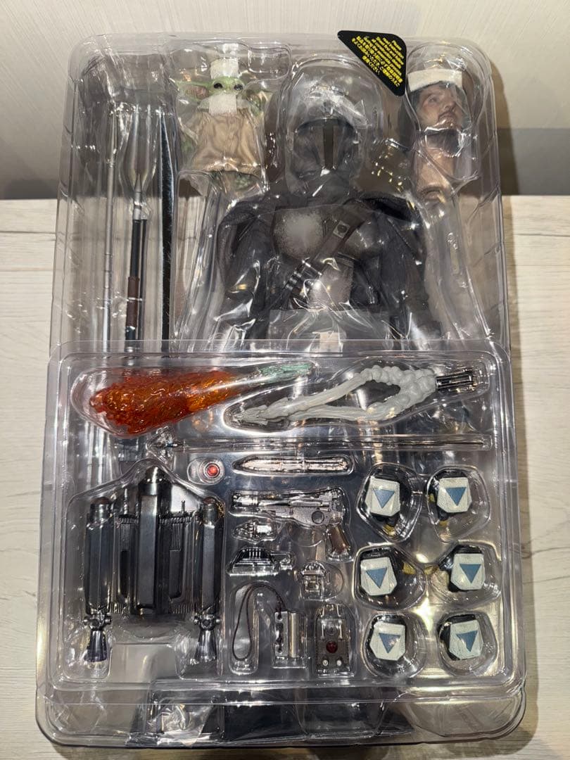 ホットトイズ　マンダロリアン&グローグー　2体セット　ボーナスアクセサリー付き