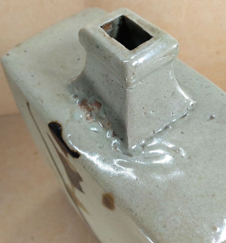 濱田庄司(浜田庄司) 白釉鐵絵扁壷 共箱 人間国宝 益子焼 美品 黍花文 花文