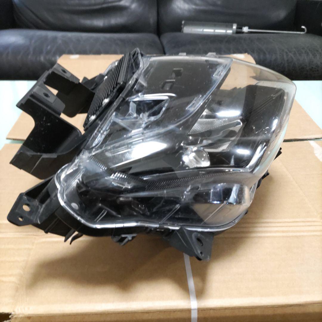 ヤマハ　マジェスティS　SG52J後期型 純正LEDヘッドライト　点灯確認OK