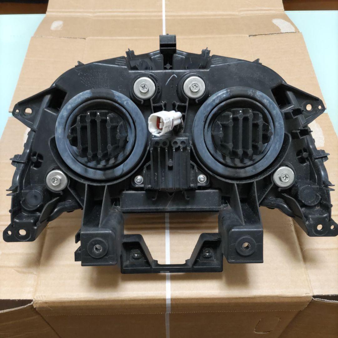 ヤマハ　マジェスティS　SG52J後期型 純正LEDヘッドライト　点灯確認OK