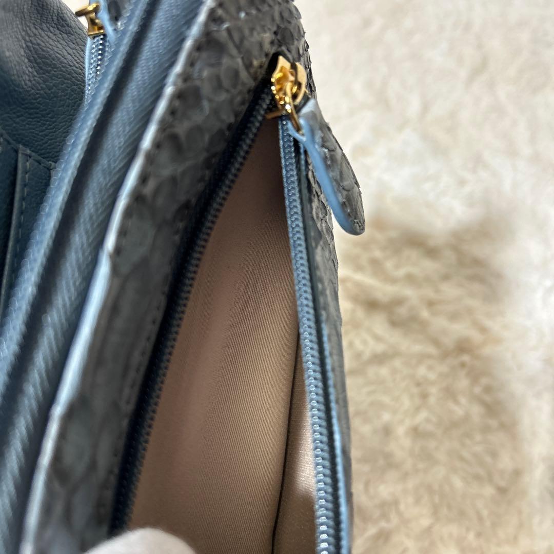 【PYTHONSKINGENUINE】高級素材パイソン　ショルダー 長財布