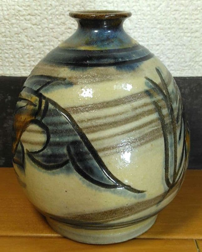 人間国宝 金城次郎 徳利 栞 共箱 未使用美品 壺屋焼 壷屋焼 海老笑魚紋徳利