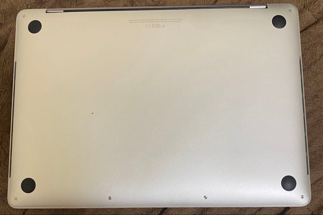 【ジャンク品】Apple MacBook 本体　2020