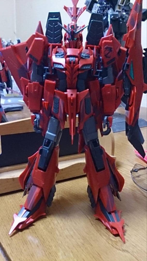 プレバン限定　MG Zガンダム3号機P2型レッド・ゼータ（中古品）素組品