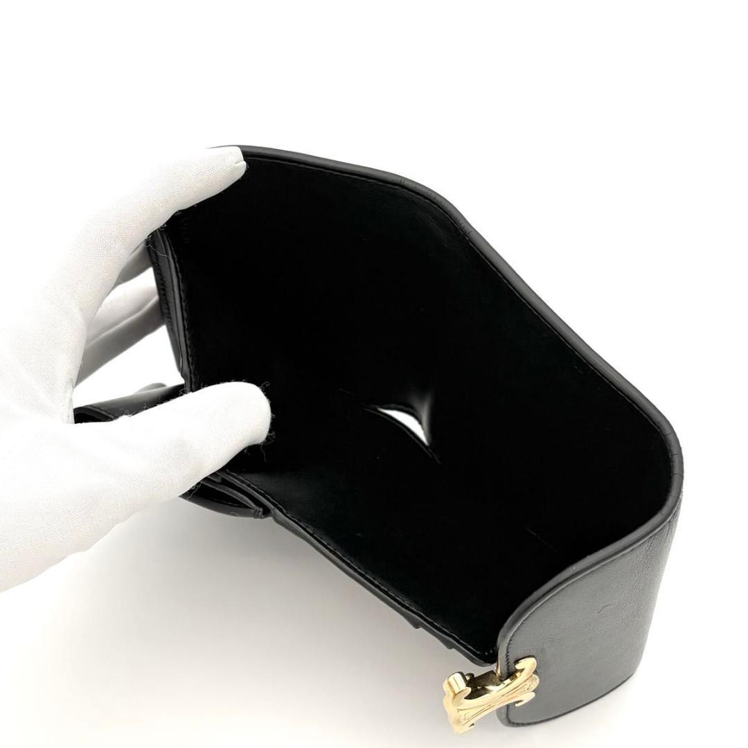 セリーヌ 折財布 トリオンフ フラップ ウォレット 三つ折り 黒 2604