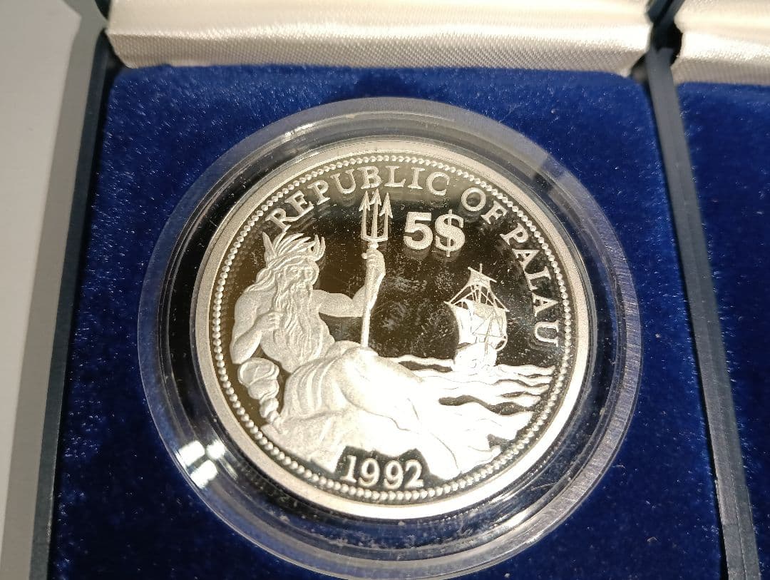 パラオ共和国発行カラー銀貨（Marine ifu Protectionシリーズ）