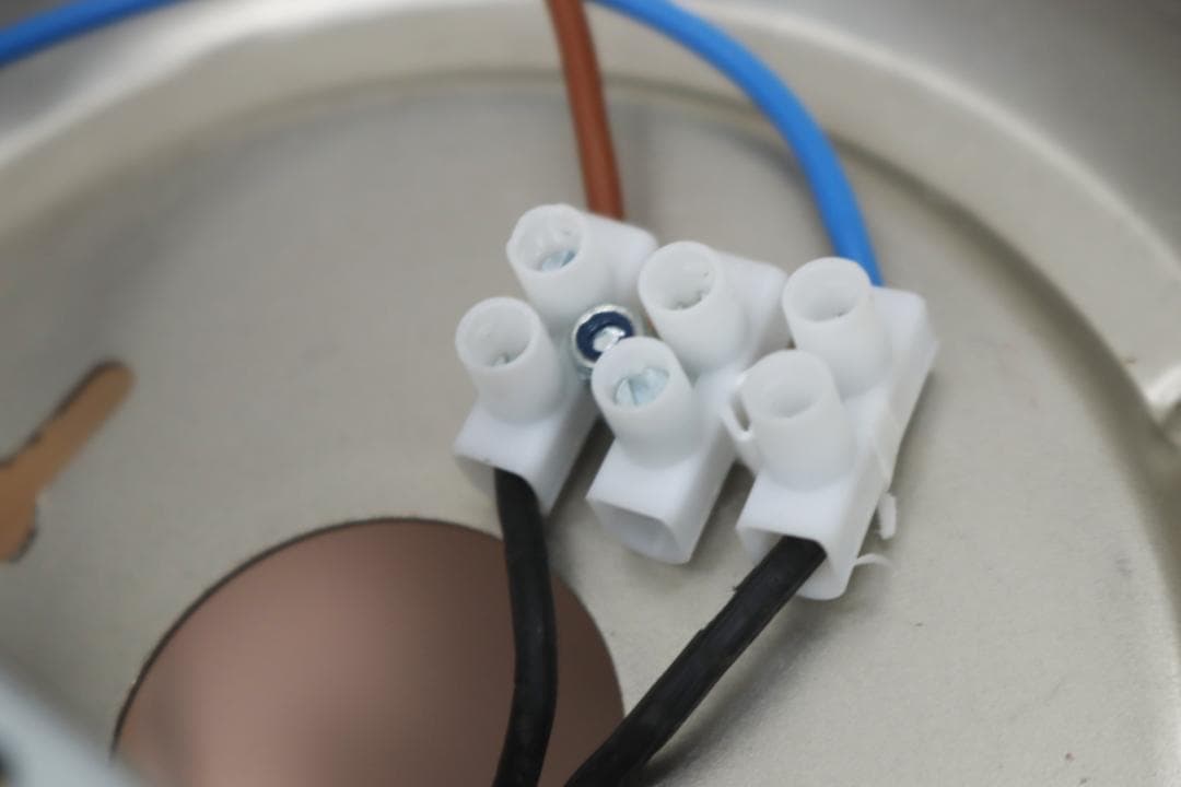 在庫2台 モーイ ヘラクレウム LED シャンデリア ペンダント ライト