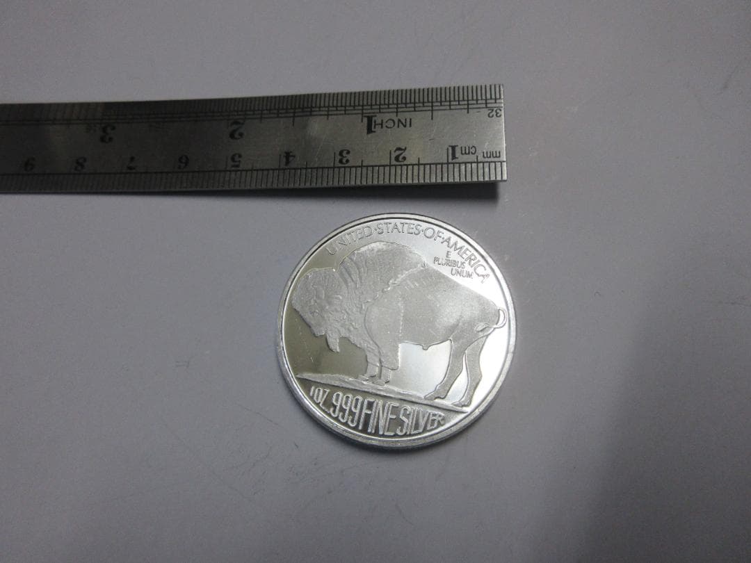 ロ*ン様 シルバー　　インディアン　31.2g 　銀貨　未使用 　g088