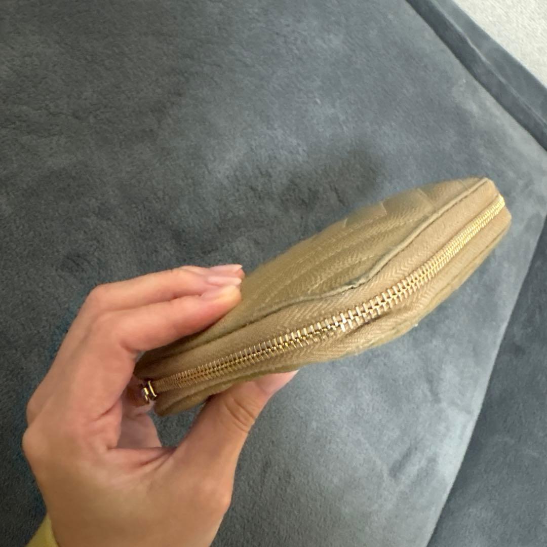 YSL ベージュ キルティング 二つ折り財布