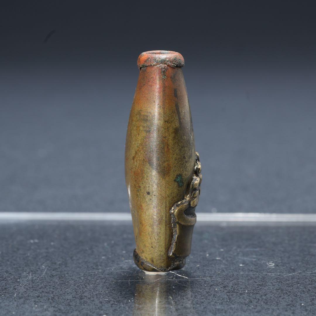 緒締め玉　菊水　提げもの　金属　黒　R1646