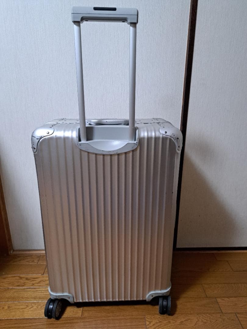 リモア　スーツケース　トパーズ シルバー　82L　4輪マルチホイール