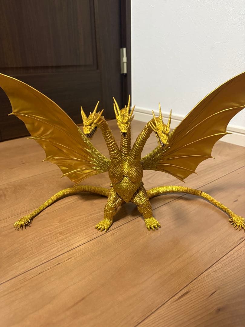 S.H.MonsterArtsキングギドラSpecial Color