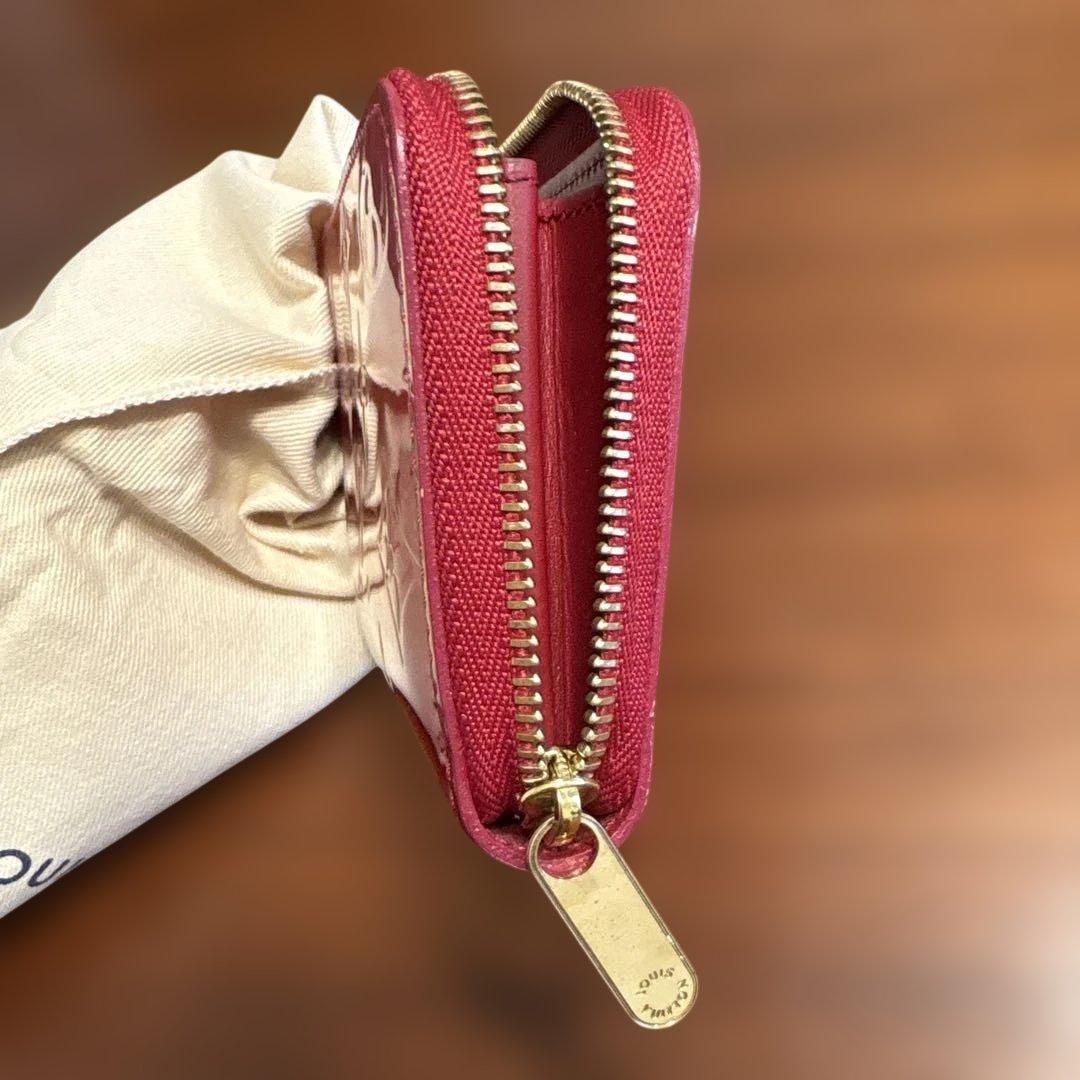 ルイヴィトン　LOUIS VUITTON ミニ財布　小銭入れ　カードケース