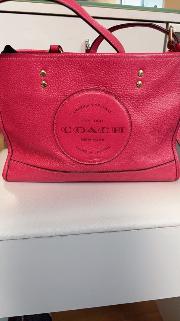 ジェラCOACH ピンク ショルダーバッグ