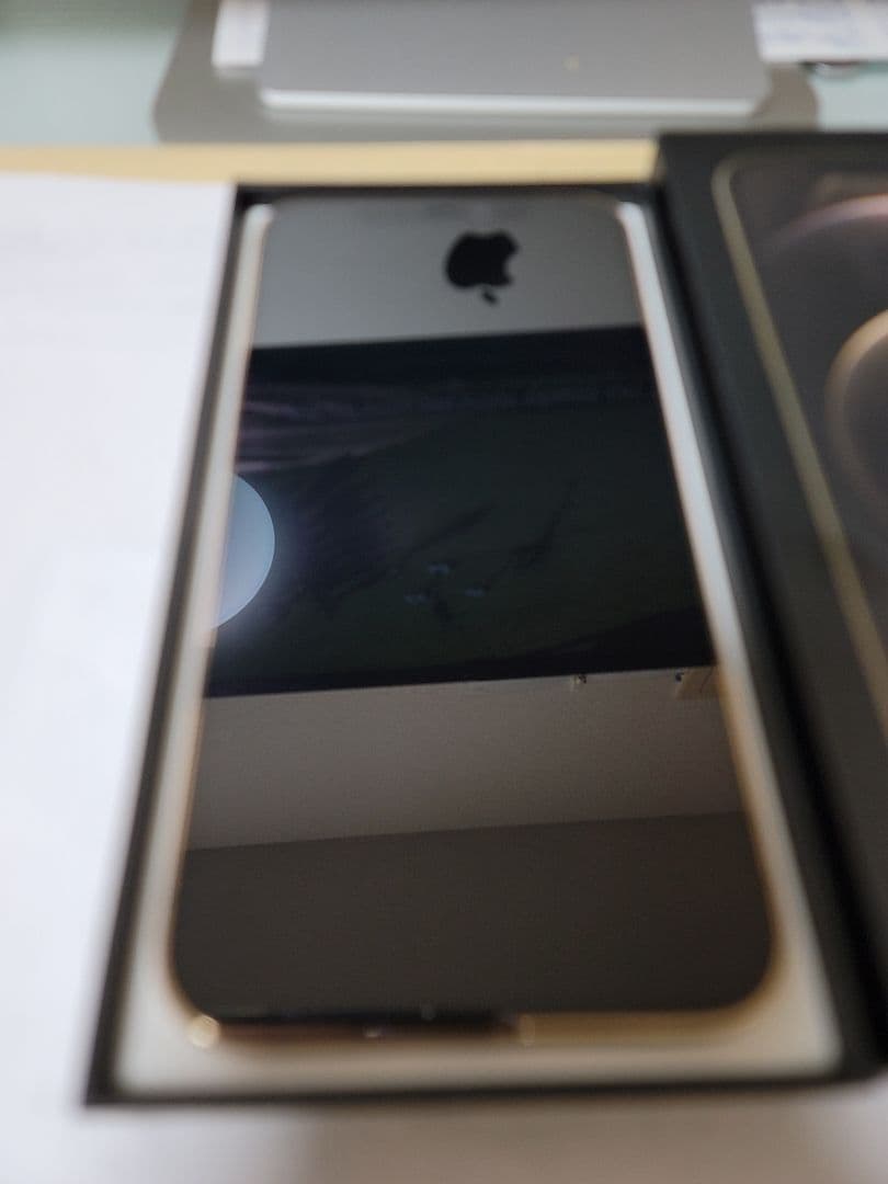 IPHONE 12 pro ゴールド　SIMフリー‼️256GB‼️