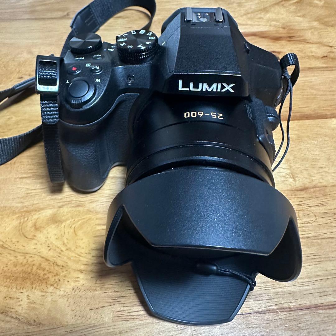格安早者勝！ほぼ未使用パナソニックLUMIX DMC-FZ300コンパクトカメラ
