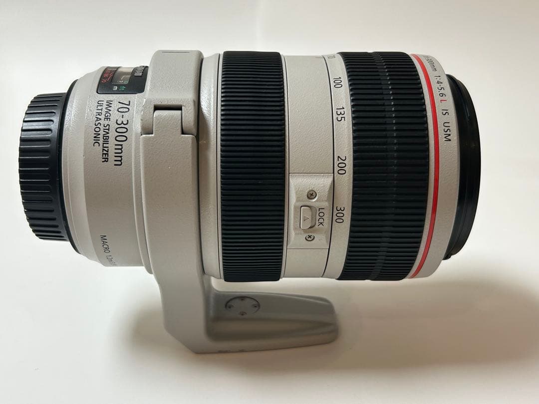 キヤノン　Canon　EF７０－３００ｍｍ　Ｆ4－5.6L IS USM