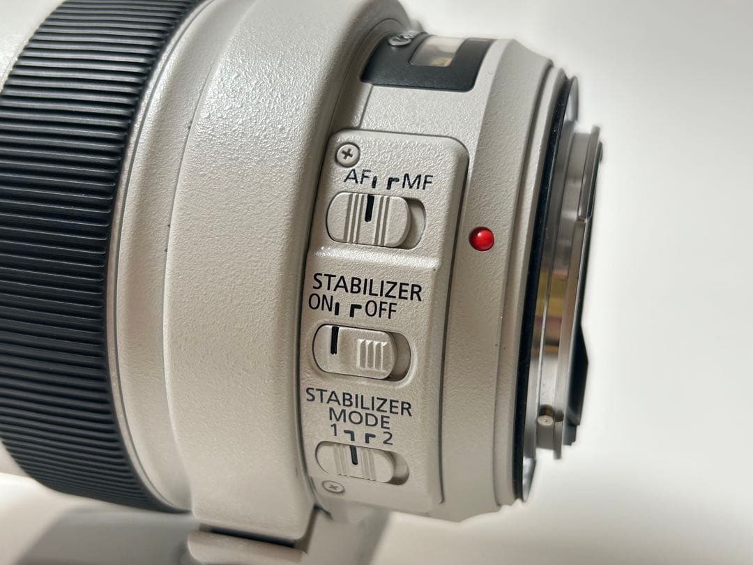 キヤノン　Canon　EF７０－３００ｍｍ　Ｆ4－5.6L IS USM
