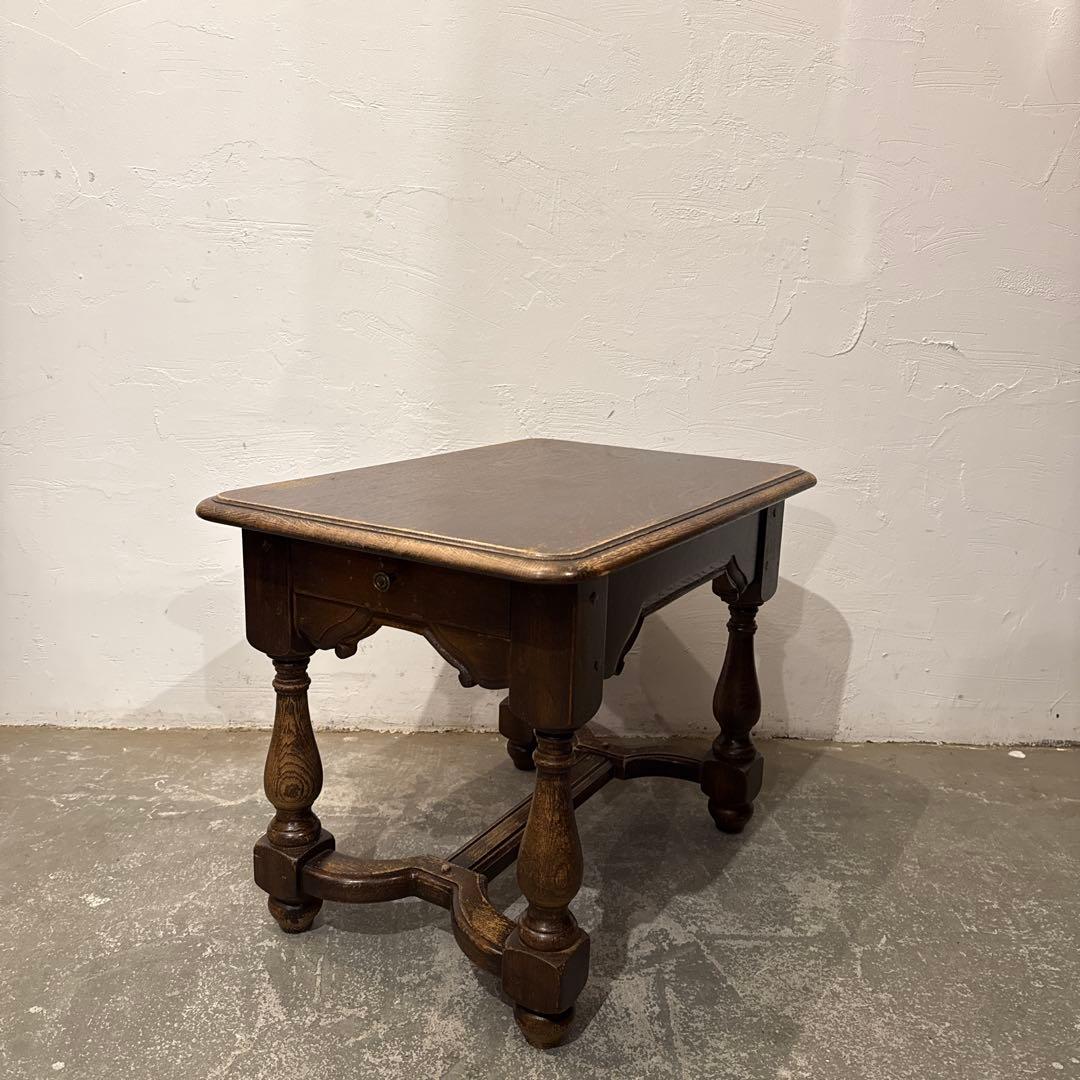 ヴィンテージ　木製サイドテーブル　引き出し付き