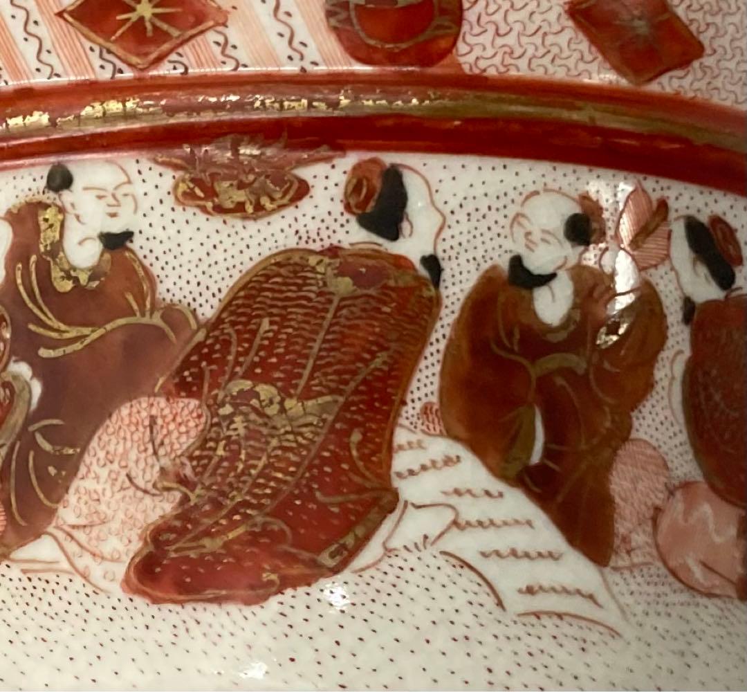 B46s  九谷焼　赤絵九谷人物に草花図手桶形花生　賢人牡丹菊　明治大正