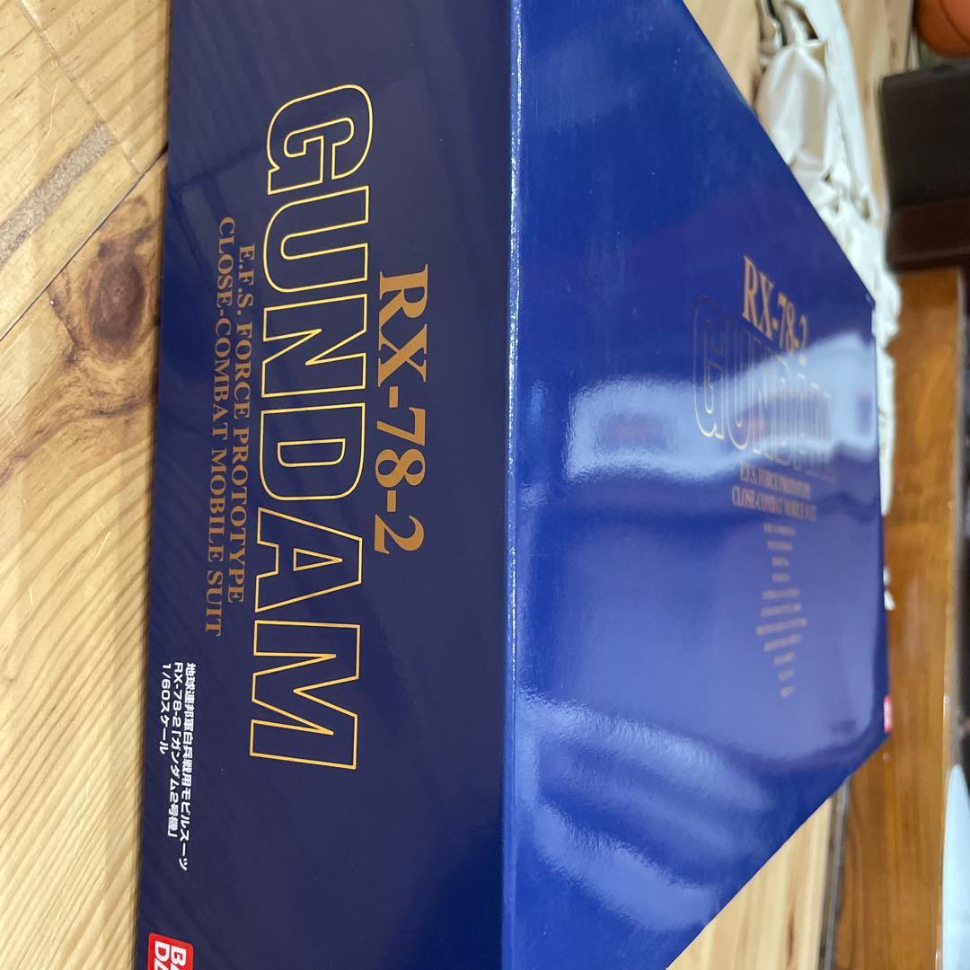 【新品未組立】ガンダム　BANDAI RX-78-2 GUNDAM PG