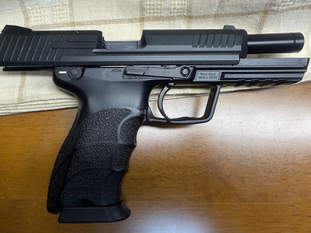 東京マルイ　HK45　予備マガジン付き