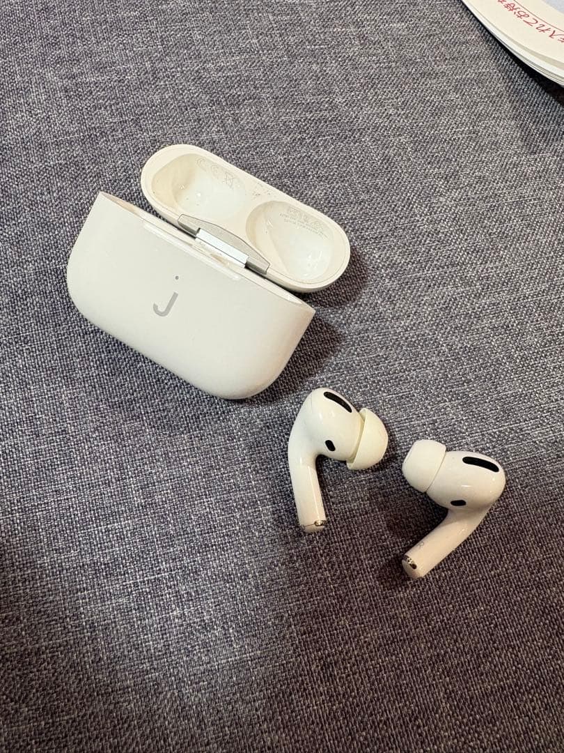 AirPods本体 充電ケース付き ホワイト