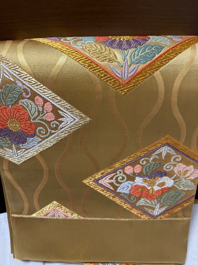 美術友禅振袖　吉祥立涌四季草花別誂え証書付き　長襦袢　新品袋帯