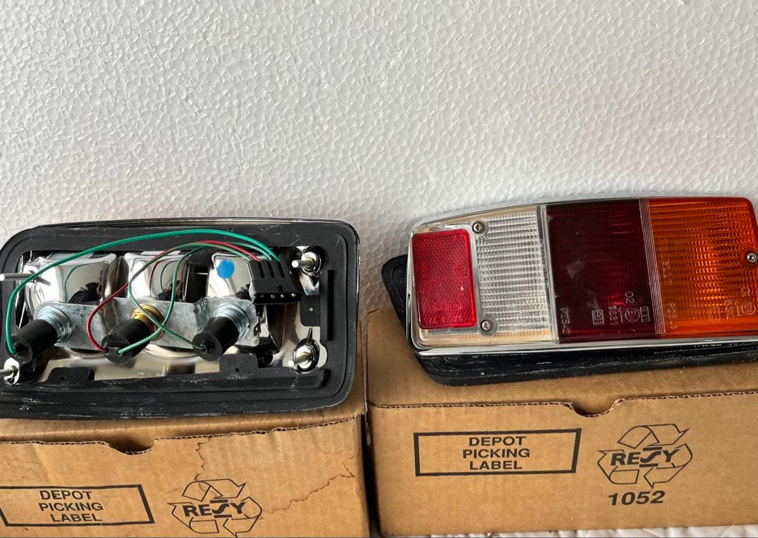 ローバーミニ テールライト 1052 赤・オレンジ