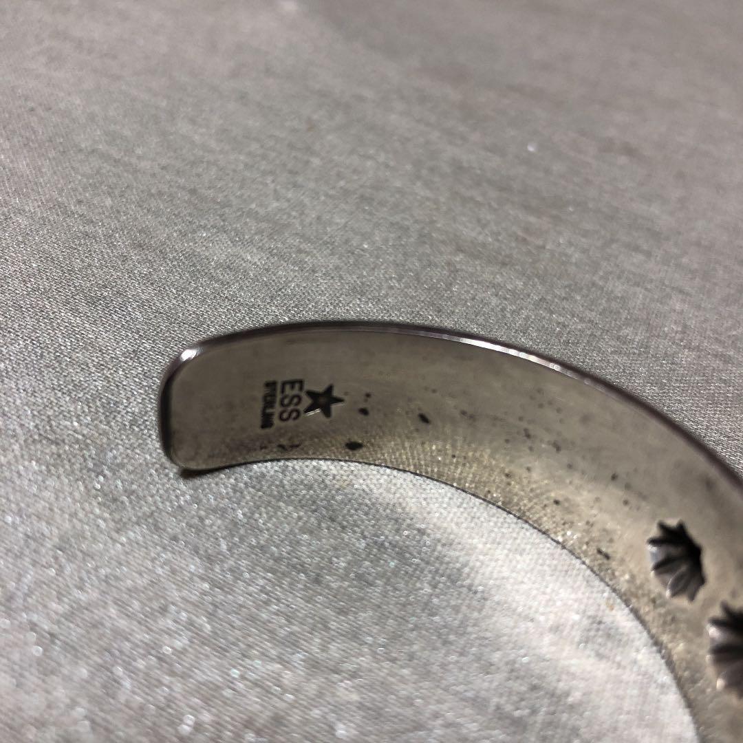 エディソン・サンディ・スミス バングル