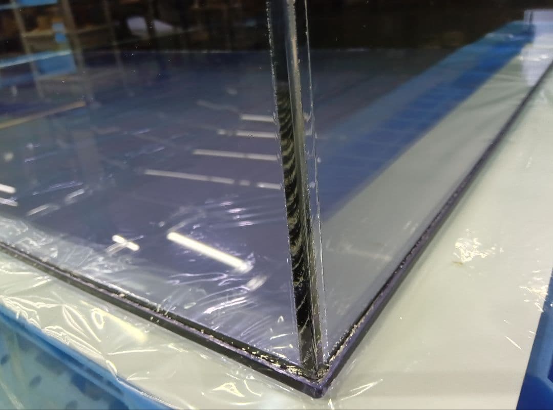 アクリル水槽 背黒 底透明青 W120 D70 H40 ワンオフ 佐川急便発送