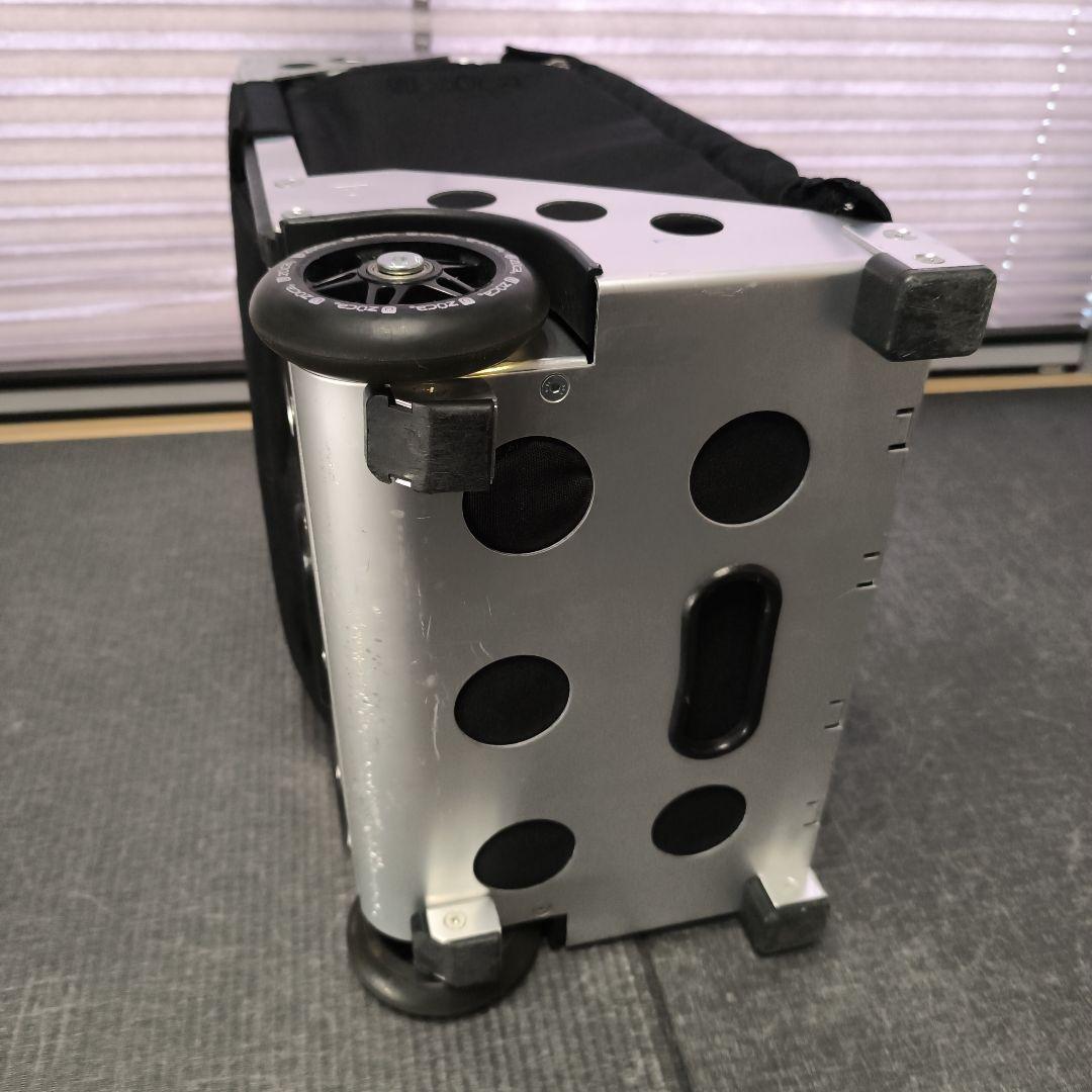 R18様専門　ZUCA(ズーカ) キャリーバッグ - 黒 2輪