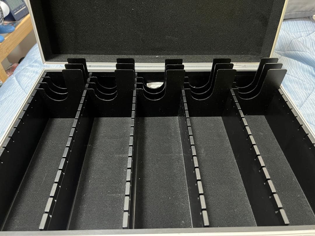 TOYGER アルミカードケース