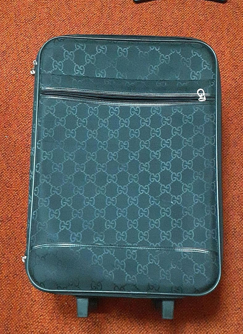 GUCCI ブラック GGパターン キャリーケース訳あり