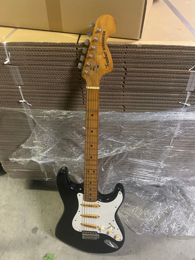 Freshher Straightighter エレキギター ブラック