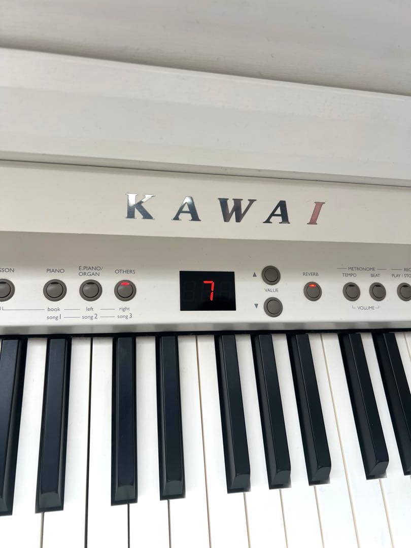 KAWAI デジタルピアノ 88鍵 LS1W ホワイト　取説付　中古　動作確認済