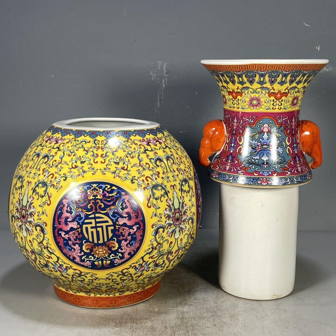 大清乾隆黄地花卉図紋転心瓶  景徳鎮 陶磁器 装飾品 現代工芸品 美術品 置物