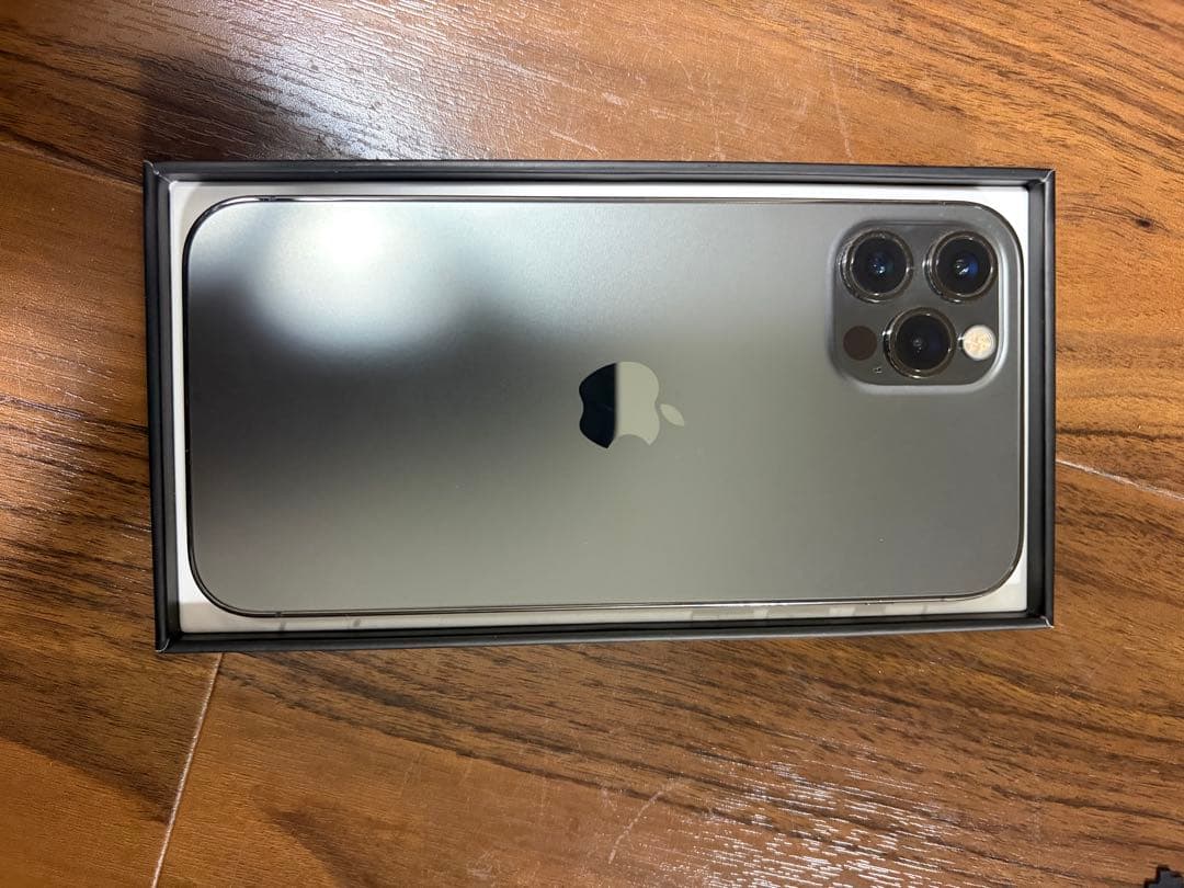【美品】Apple iPhone 12 Pro 256GB グラファイト