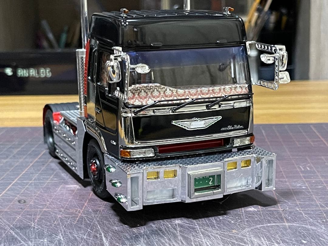デコトラ‼️1/32 アオシマ製・トレーラーヘッドのみ完成品‼️