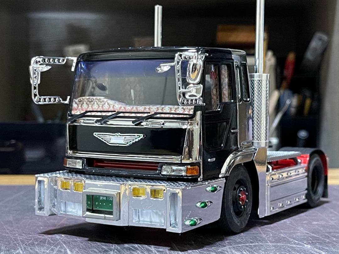 デコトラ‼️1/32 アオシマ製・トレーラーヘッドのみ完成品‼️