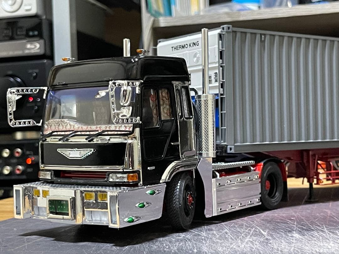 デコトラ‼️1/32 アオシマ製・トレーラーヘッドのみ完成品‼️